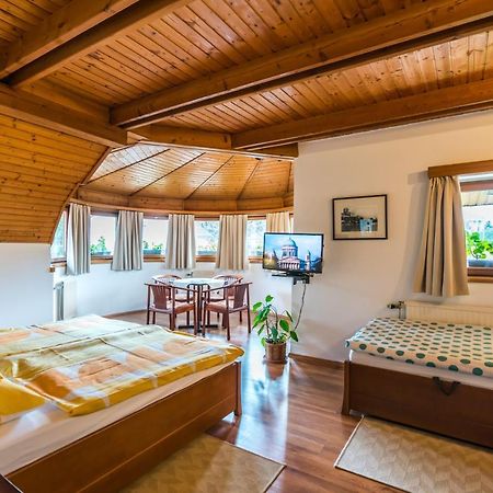Szent Kristof Panzio Bed and Breakfast Esztergom Eksteriør billede