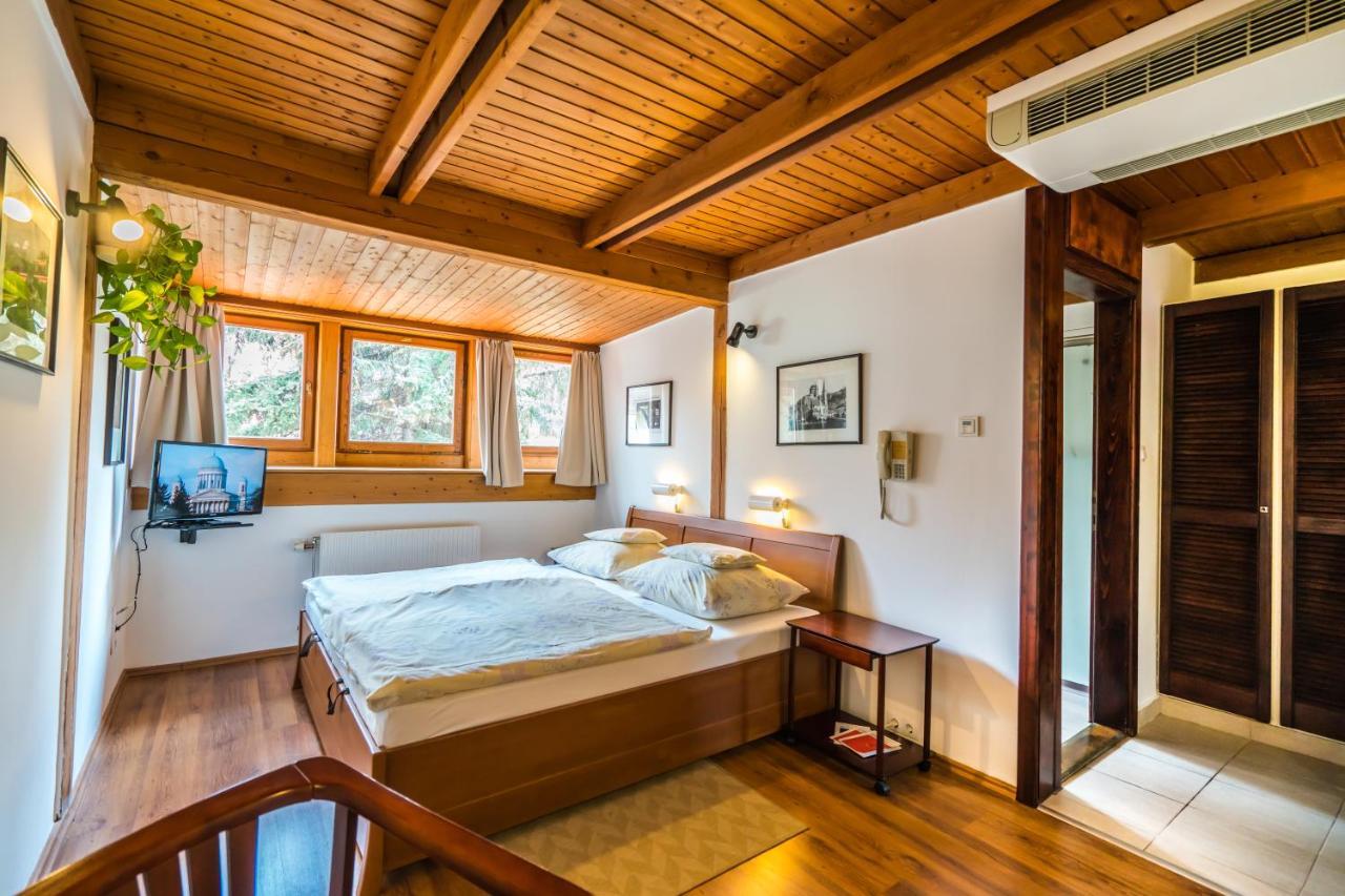Szent Kristof Panzio Bed and Breakfast Esztergom Eksteriør billede